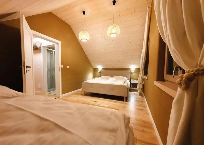 דירה Eco-apartmany Doma Pod Javorom - Jacuzzi & Mountainview ולקה לומניקה